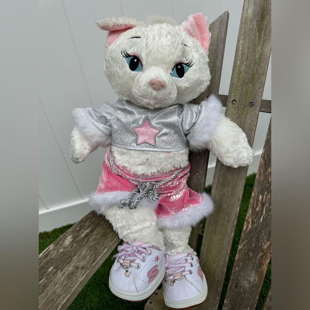 Build-A-Bear WHITE KITTY CAT 18" Plush‎ Stuffed With Clothing And Sketchers